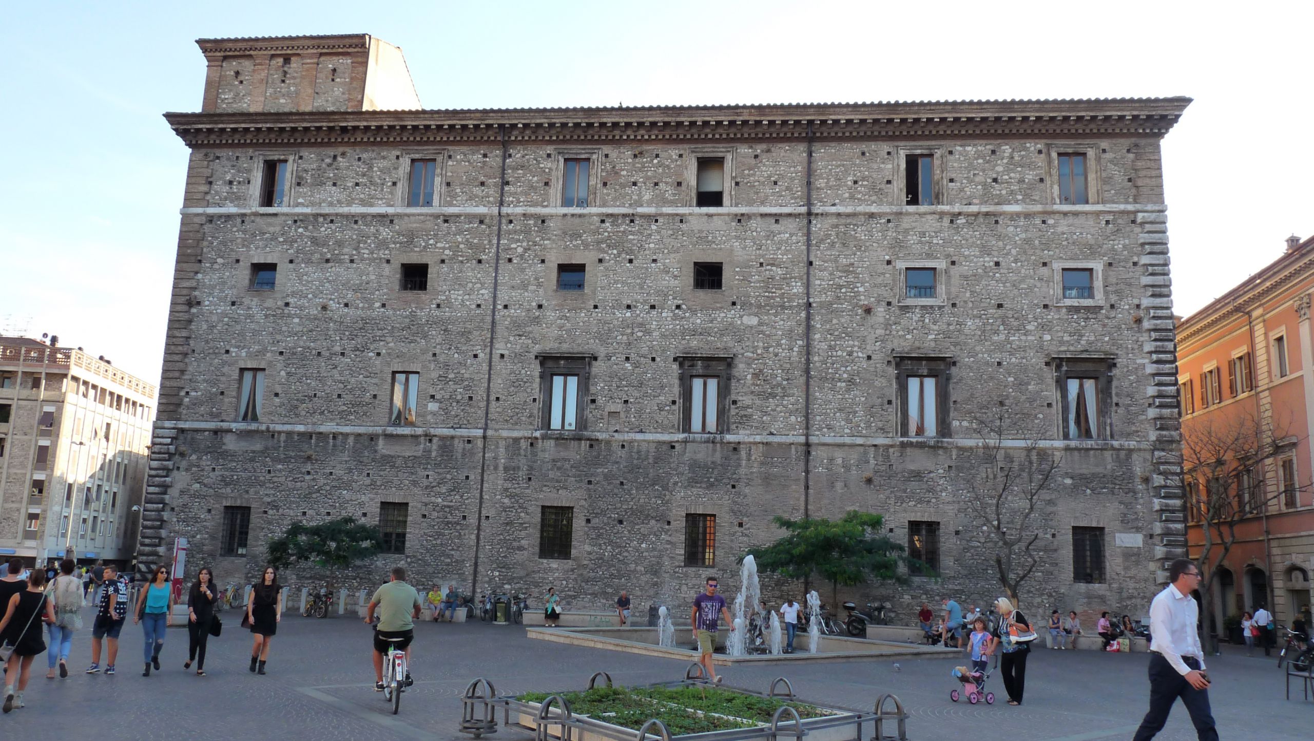 Terni, la facciata di Palazzo Spada
